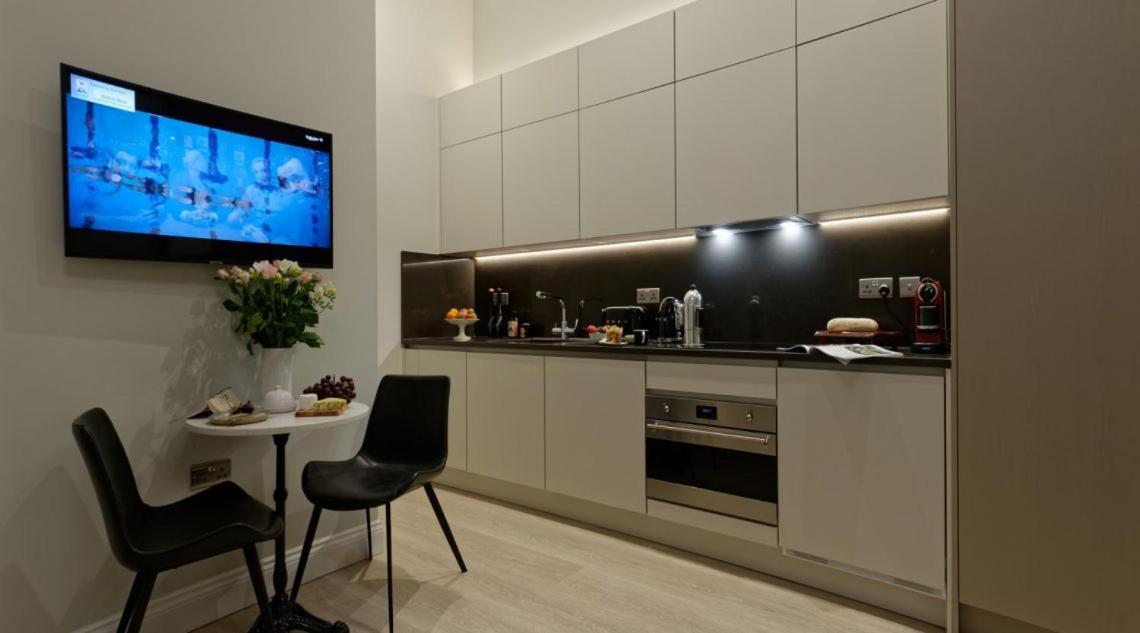 The Residen Kensington Aparthotel London Exterior photo